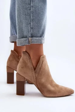 Botki Na Słupku Z Ażurowym Wzorem Beżowe Vailen