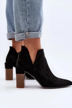 Botki Na Słupku Z Ażurowym Wzorem Czarne Vailen