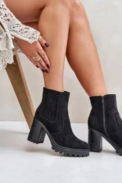 Botki Na Słupku Z Eko Zamszu Czarne Mesiella