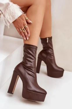 Botki Na Wysokim Obcasie Słupku I Platformie Ciemnobrązowe Tennira