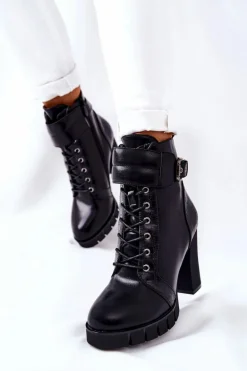 Botki Na Wysokim Słupku Czarne Wiązane Fasha