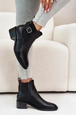 Botki Sztyblety Damskie Na Niskim Obcasie Ze Złotą Klamrą Czarne Vomera