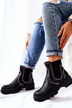 Botki Sztyblety Na Płaskim Obcasie Ćwieki Czarne Shivers