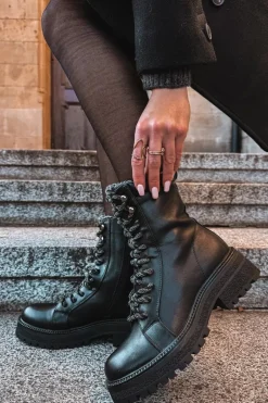 Botki Trapery Damskie Z Eko Skóry Czarne Bellora