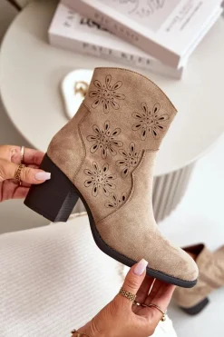 Botki Z Ażurową Cholewką Na Słupku Eko Zamszowe Beżowe Nevishiia