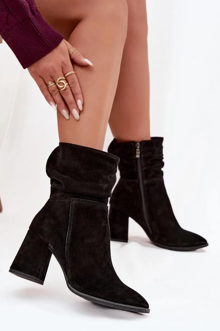 Botki Z Naturalnego Zamszu Ocieplane Na Słupku Z Marszczeniem Zazoo 4216 Czarne