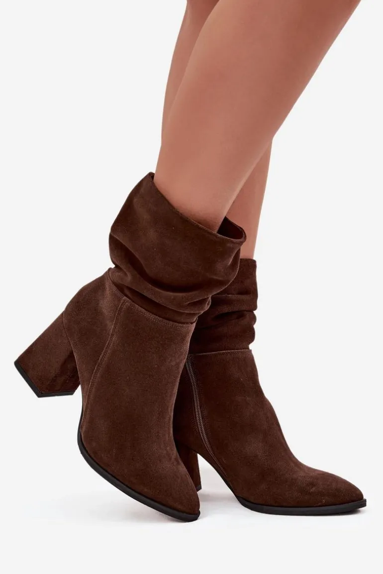 Botki Z Naturalnego Zamszu Ocieplane Na Słupku Z Marszczeniem Zazoo 4216 Czekoladowe