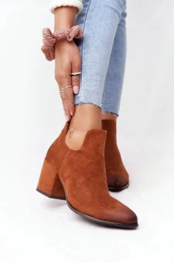 Botki Z Wycięciami Na Słupku Vinceza 21-10558 Camel