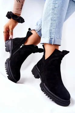 Botki Z Wycięciem Na Suwak Czarne Corano