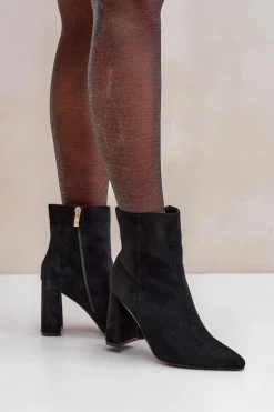 Botki Ze Szpiczastymi Noskami Na Słupku Eko Zamszowe Czarne Artolla