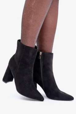 Botki Ze Szpiczastymi Noskami Na Słupku Eko Zamszowe Czarne Artolla