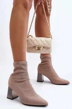 Błyszczące Botki Na Słupku Beżowe Sognota