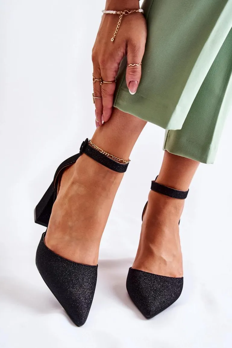 Błyszczące Czółenka Na Słupku Czarne Amira