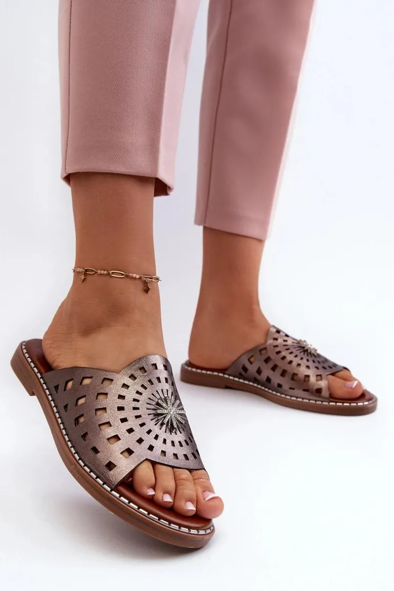 Błyszczące Klapki Damskie Na Płaskim Obcasie Z Ozdobą Miedziane Ebirena