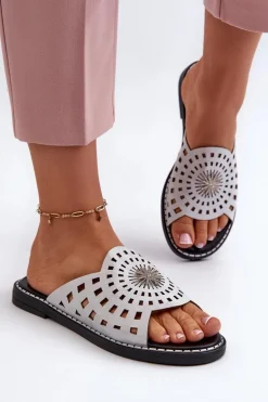 Błyszczące Klapki Damskie Na Płaskim Obcasie Z Ozdobą Srebrne Ebirena