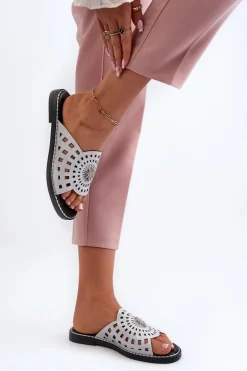 Błyszczące Klapki Damskie Na Płaskim Obcasie Z Ozdobą Srebrne Ebirena