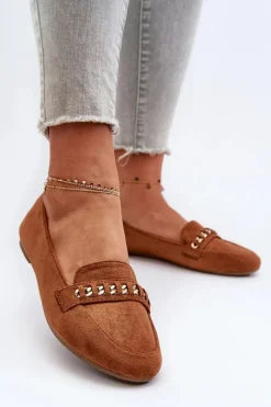 Błyszczące Mokasyny Damskie Z Łańcuchem Camel Aredilla