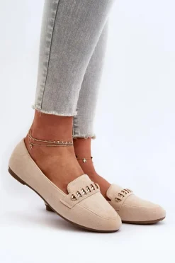 Błyszczące Mokasyny Damskie Z Łańcuchem Beżowe Aredilla
