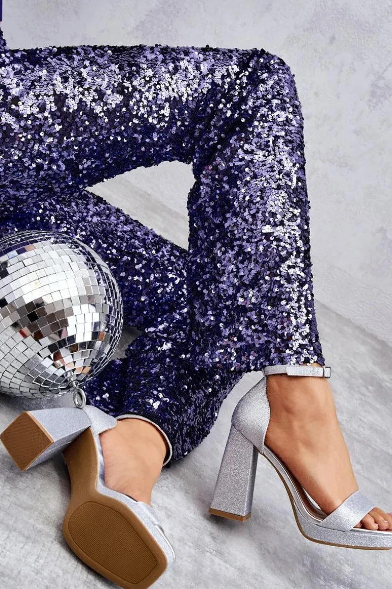 Błyszczące Sandałki Na Masywnym Obcasie Srebrne Calmi