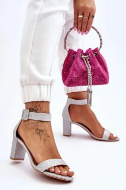 Błyszczące Sandałki Na Obcasie Srebrne Maxim