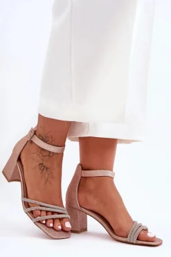 Błyszczące Sandałki Na Obcasie Beżowe Enenor