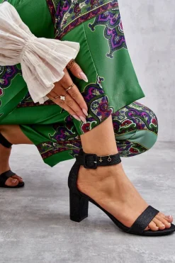 Błyszczące Sandałki Na Obcasie Czarne Maxim