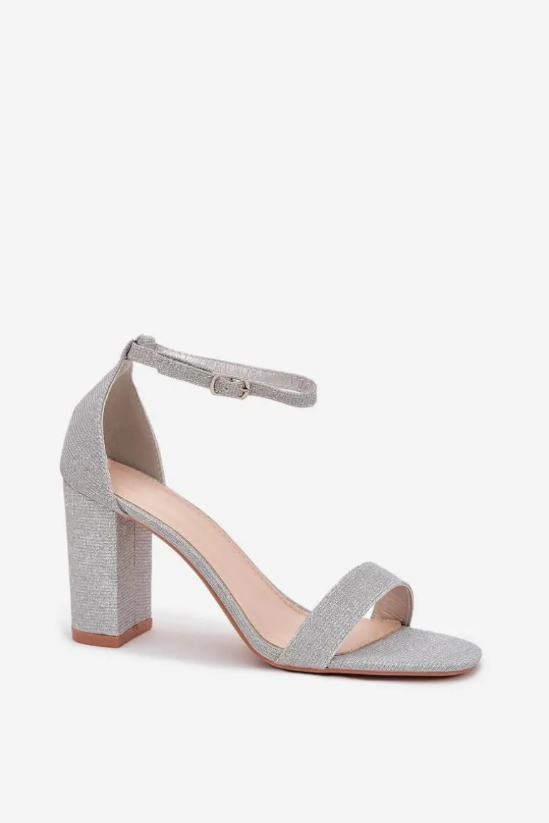 Błyszczące Sandały Damskie Na Słupku Srebrne Kavina