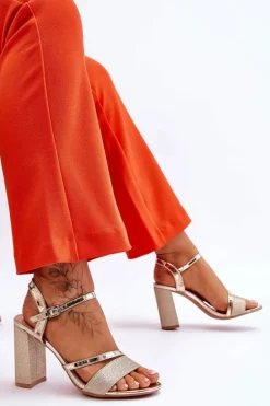 Błyszczące Sandały Na Obcasie Złote Alicia