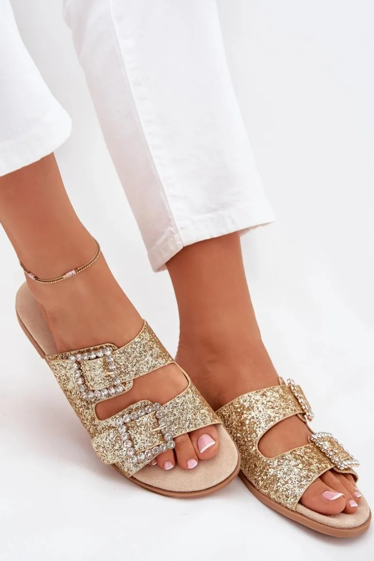 Błyszczące Zdobione Klapki Z Klamrami Na Płaskim Obcasie Złote Tovira