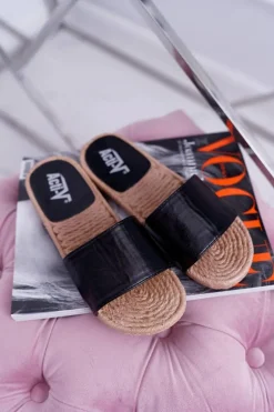 Czarne Damskie Klapki Mindset