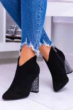 Czarne Eleganckie Zamszowe Botki na Słupku Laura Messi 1849