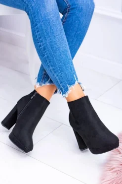 Czarne Nubukowe Botki na Słupku Emoretto