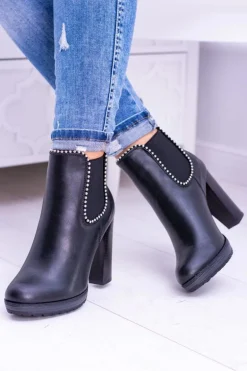 Czarne Wsuwane Botki Na Słupku Bernatt