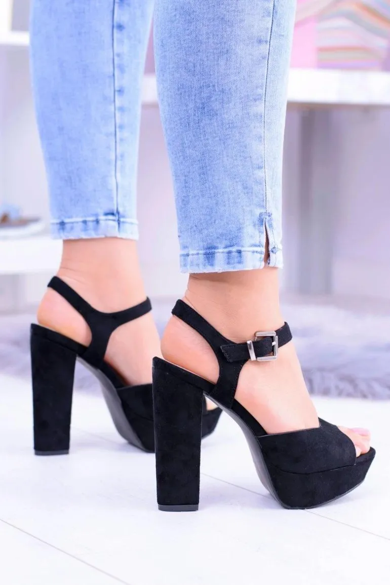 Czarne Wysokie Zamszowe Sandałki na Słupku Gertigo