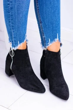 Czarne Zamszowe Botki Na Słupku w Szpic Jonnes