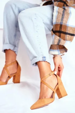 Czółenka Damskie Na Słupku W Szpic Camel Traffic