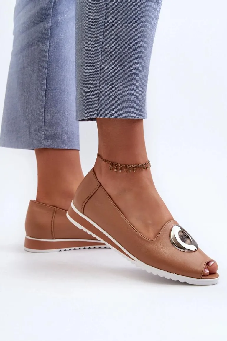 Czółenka Damskie Z Ozdobą Eko Skórzane Ciemnobeżowe Biolita