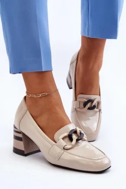 Czółenka Lakierowane Z Łańcuchem Beżowe Paliotte