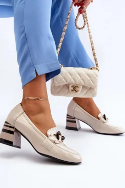 Czółenka Lakierowane Z Łańcuchem Beżowe Paliotte