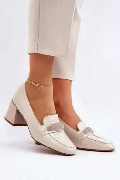 Czółenka Lakierowane Z Ozdobą Beżowe Samassa