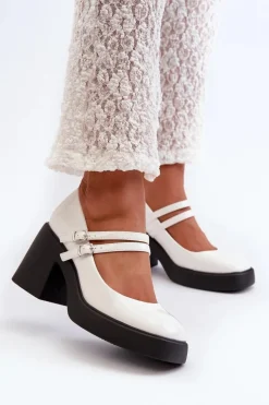 Czółenka Na Masywnym Obcasie Lakierowane Białe Halmina