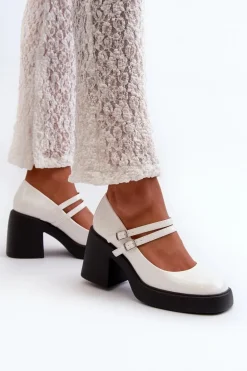 Czółenka Na Masywnym Obcasie Lakierowane Białe Halmina