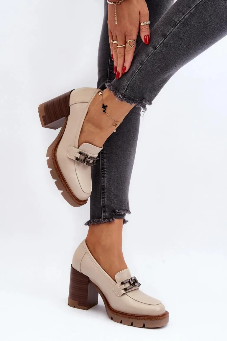 Czółenka Na Masywnym Słupku Z Ozdobą Beżowe Oradna