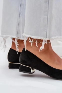 Czółenka Na Niskim Obcasie I Szpiczastymi Noskami Czarne Terilara