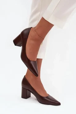 Czółenka Na Słupkowym Obcasie Ze Szpiczastymi Noskami Czekoladowe Ryvessa