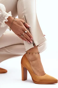 Czółenka Na Słupku Camel Piatti