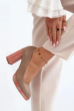 Czółenka Na Słupku Laura Messi 2746 Beżowe