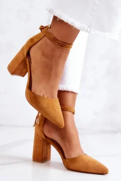 Czółenka Na Słupku Wiązane Camel Lettice