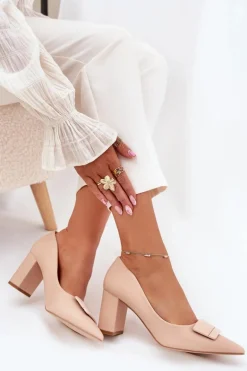 Czółenka Na Słupku Z Ozdobą Beżowe Celira