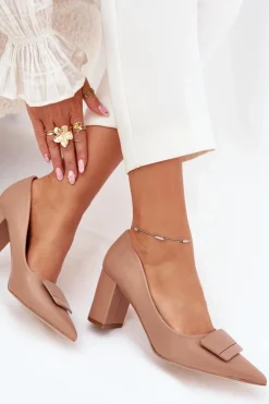 Czółenka Na Słupku Z Ozdobą Ciemnobeżowe Celira